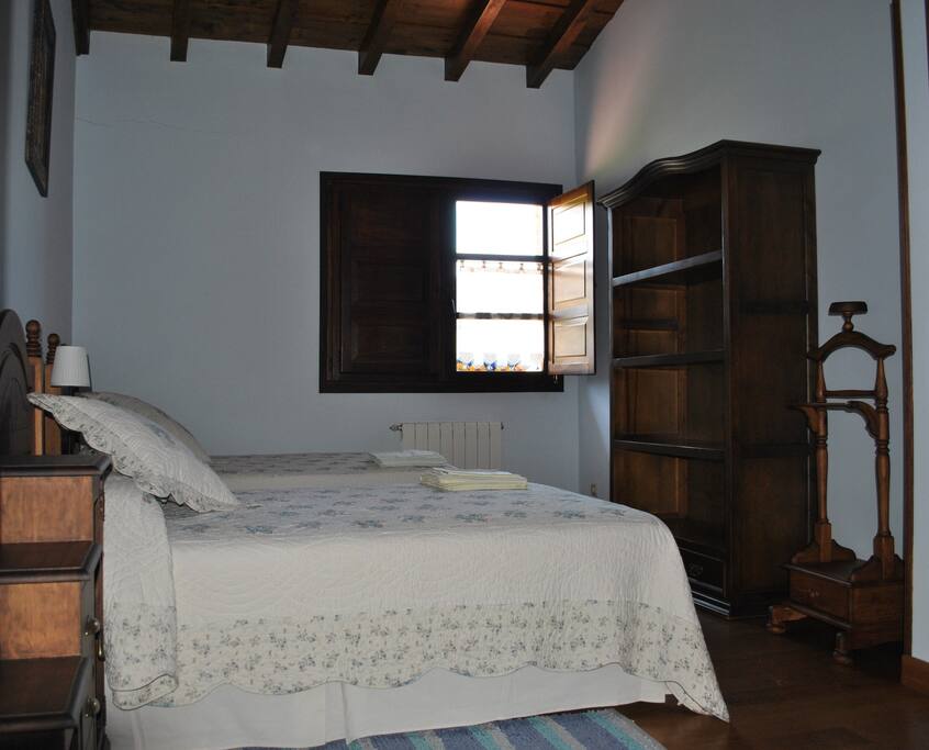 Habitación con dos camas