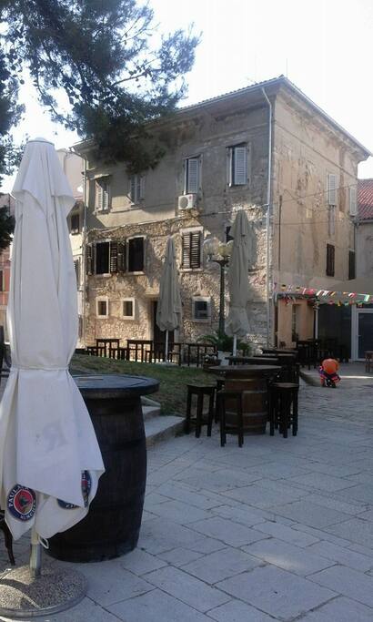 Outside view of the old town house centrally located at the heart of the only park in old town.