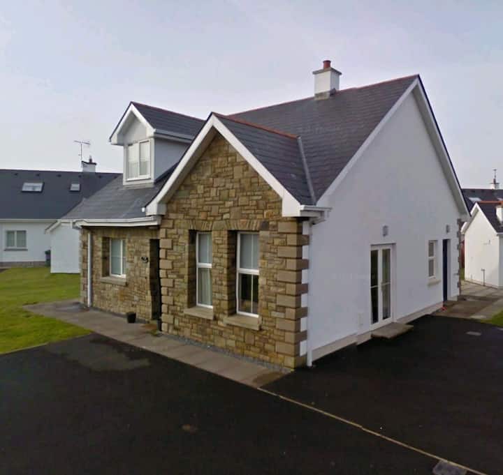 Rossnowlagh Holiday Rentals & Homes Rossnowlagh, Golf View, Ireland