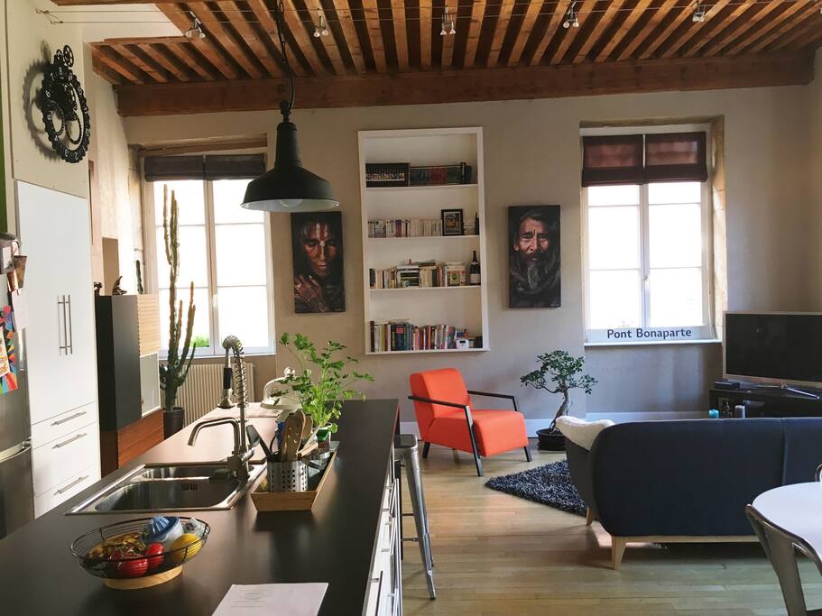 Cuisine ouverte sur séjour