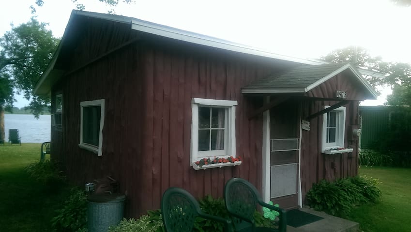 Thorndyke's Cabins - cabin #4973