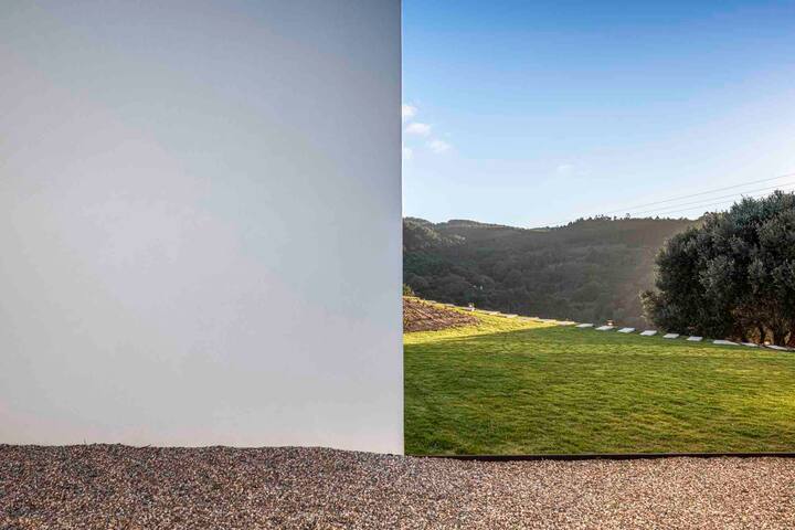 Casa Moinho Alto, Sintra estate w/swim pool & 5br