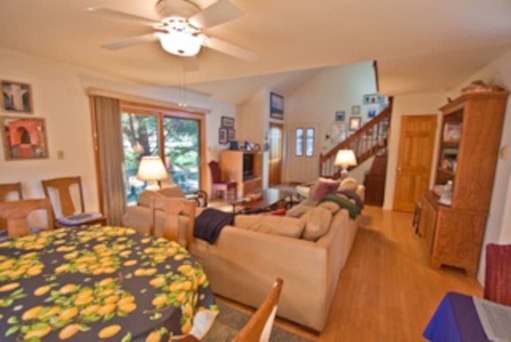 Dining/family room