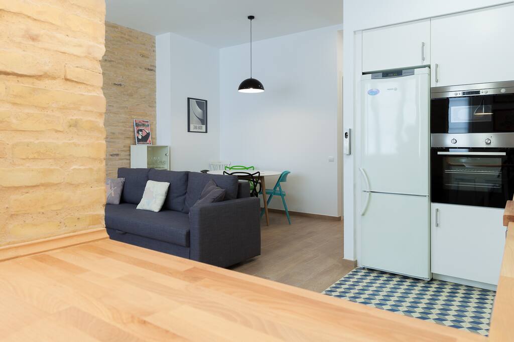 Living room with open kitchen 2