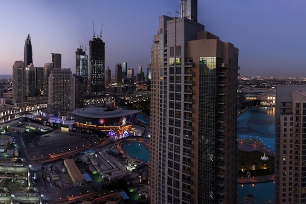 Mesmerizing View of Dubai Downtown,Opera and Burj Khalifa