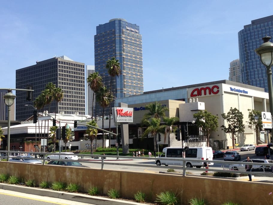 Foto van Century City Mall