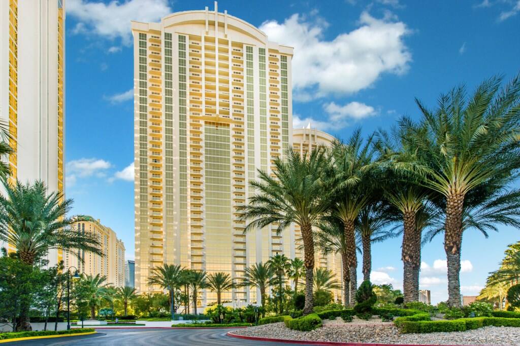 MGM_Signature_Real_Estate_001