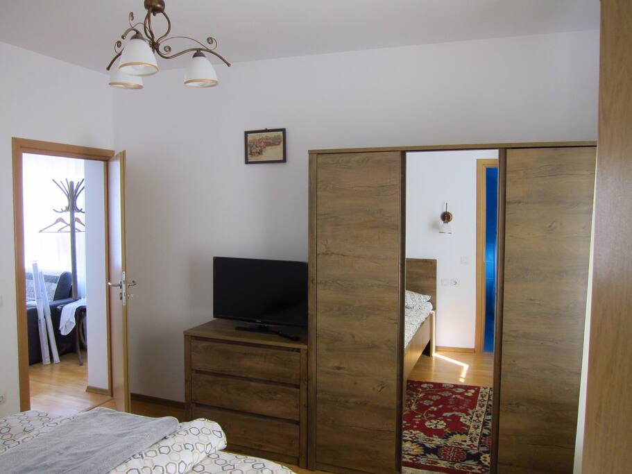Alexandra Bedroom or no#1