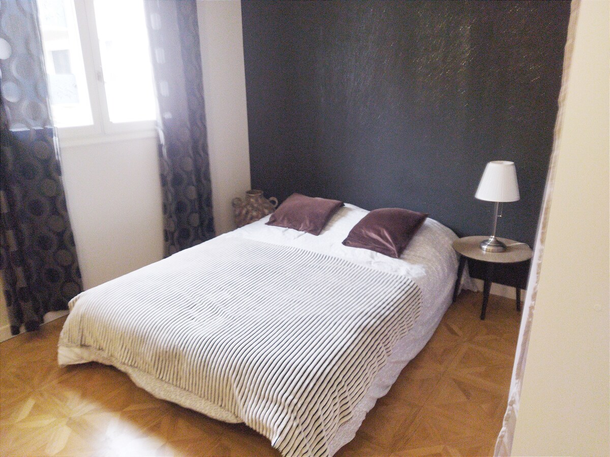 غرفة النوم 2