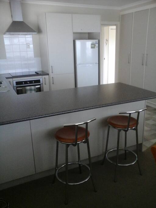 Breakfast bar