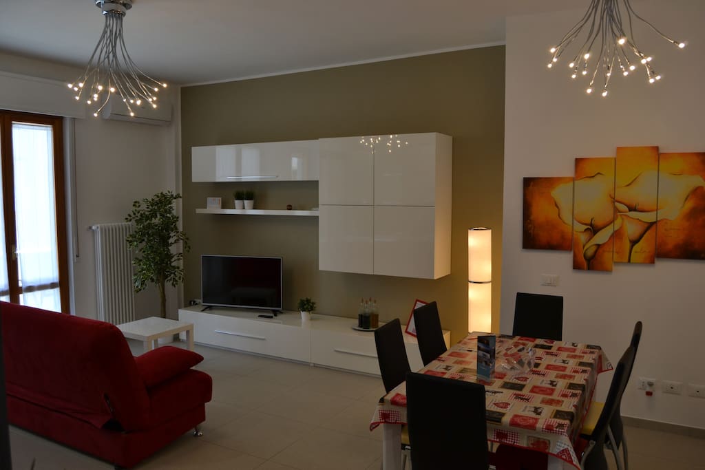 Living room with double sofa bed/Soggiorno con divanoletto matrimoniale