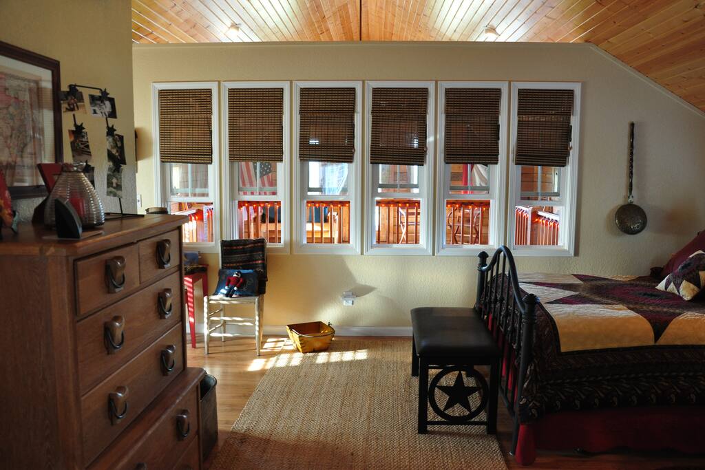 Loft bedroom.