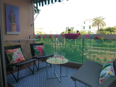 Grand studio à 200m des plages de Juan-les-Pins