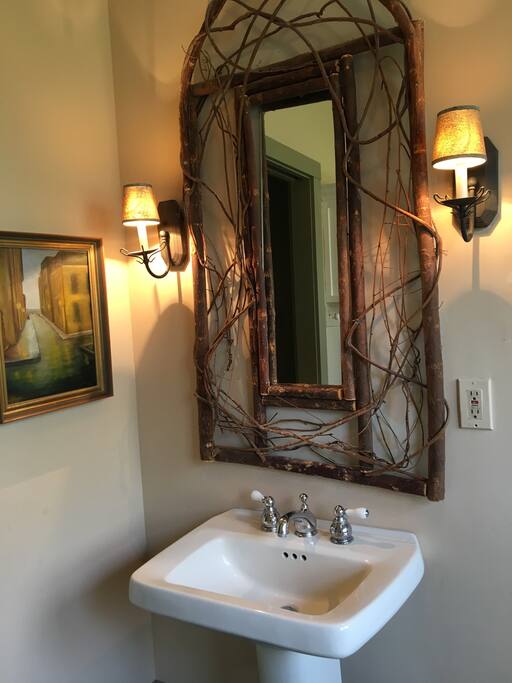 Master lavatory