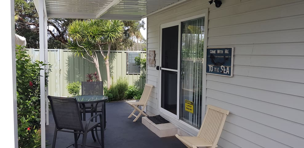 * Mermaid* near Shellharbour North Beach TinyHouse