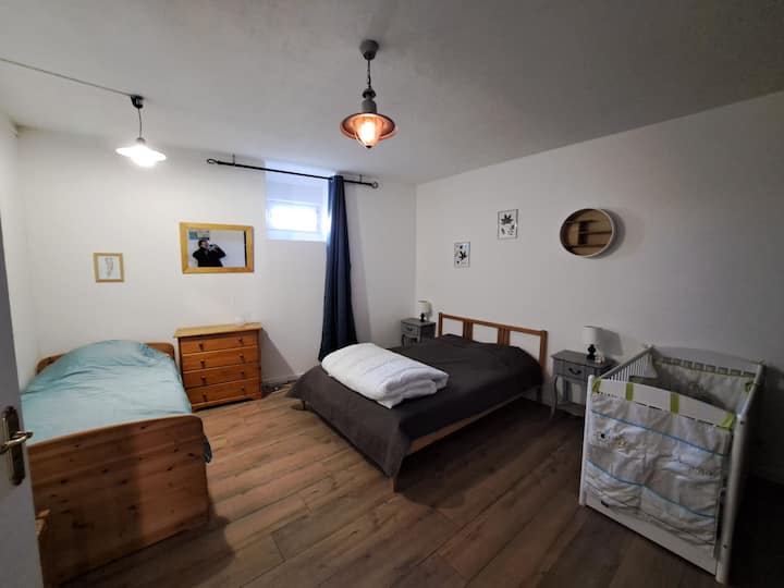 საძინებელი 1