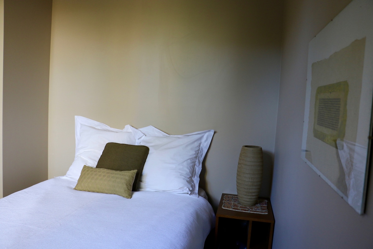 חדר שינה 3, מיטה זוגית.