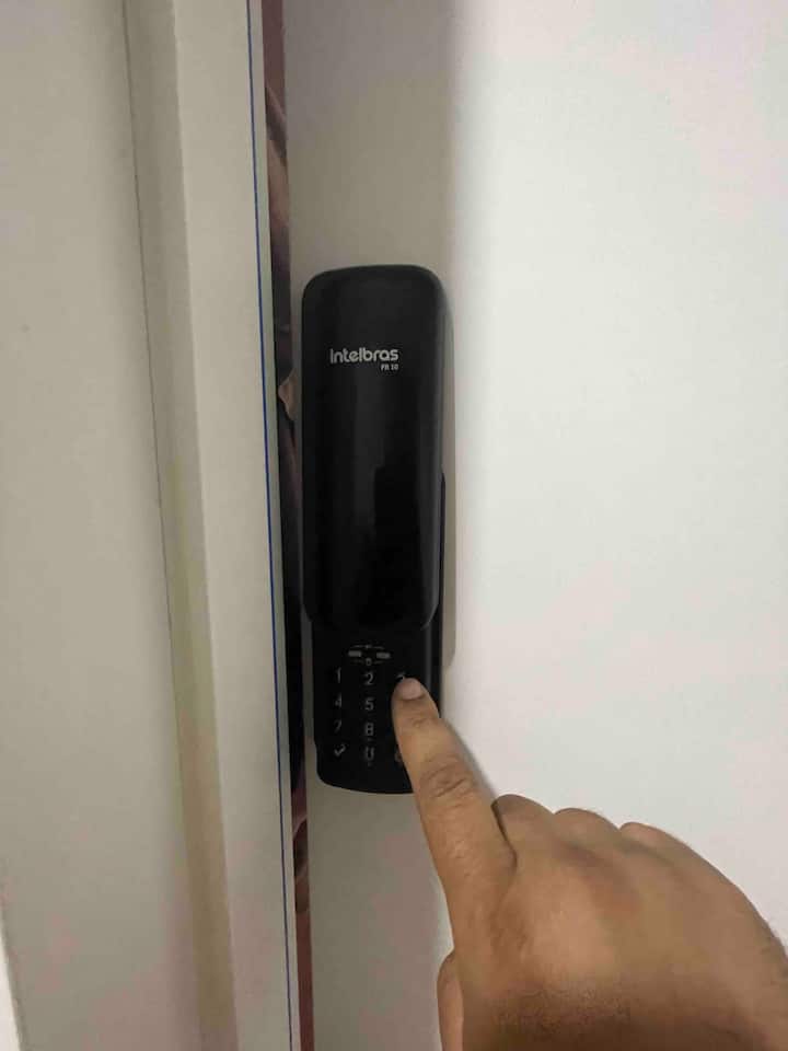 מנעול דיגיטלי.