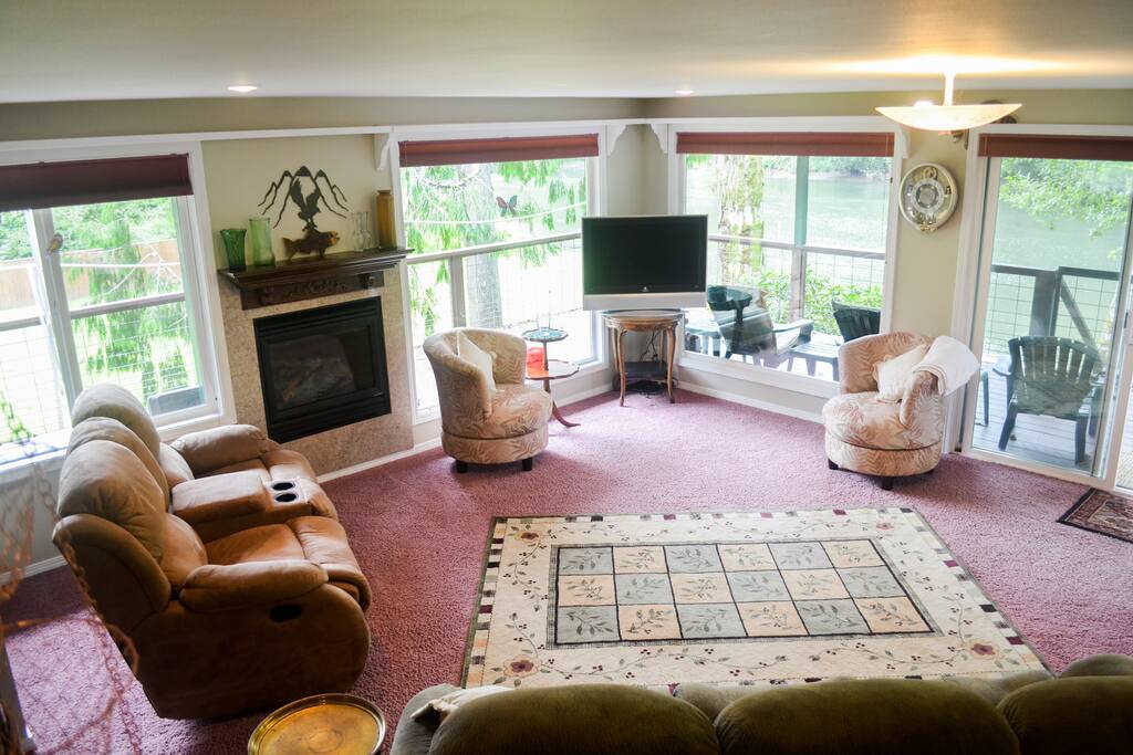 Overview of spacious living room