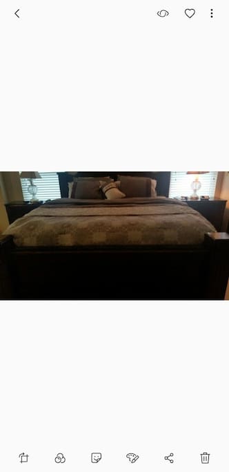 king size Bed
