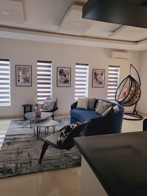 The Private Apartment: 3 Bedrooms