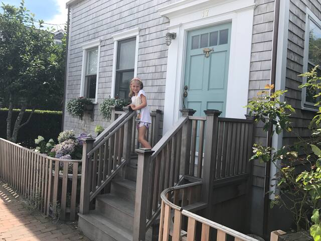 Single family house right in town!