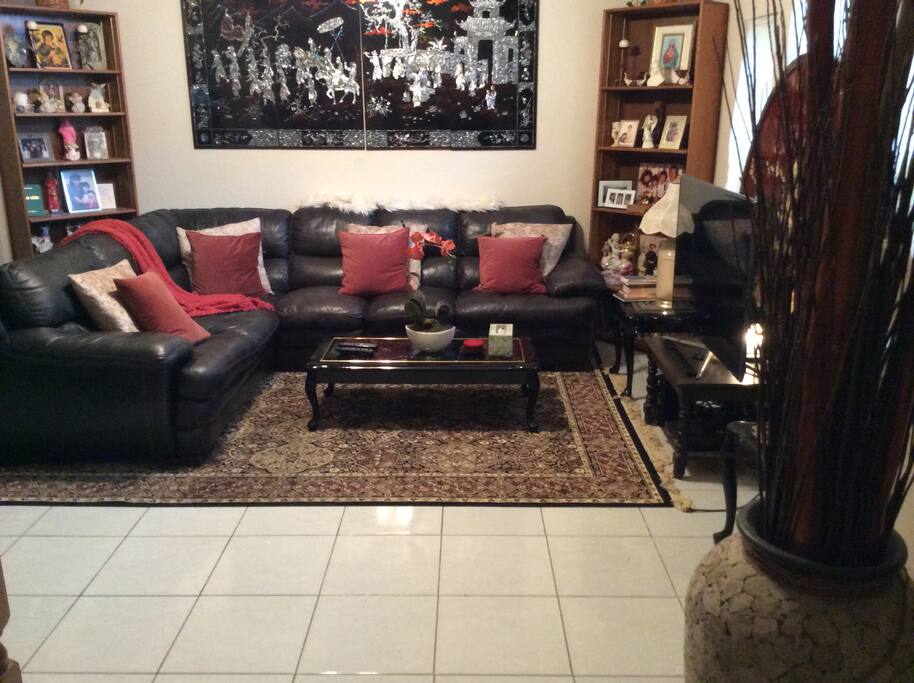 Cozy Living room with TV