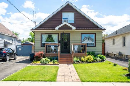 Niagara Region, CA - Private Apt/Reasonable Rates