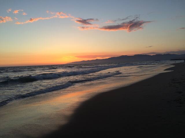 pacific sunset dream house gallery image 2