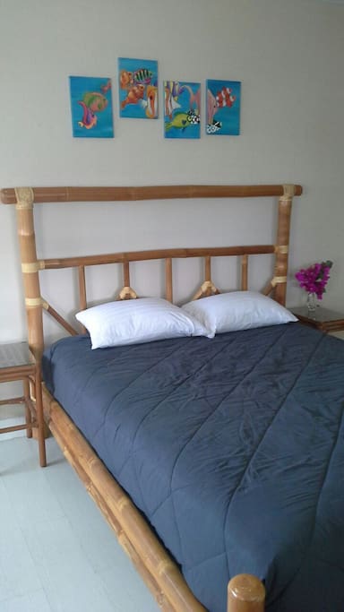 Bamboo platform queen bed