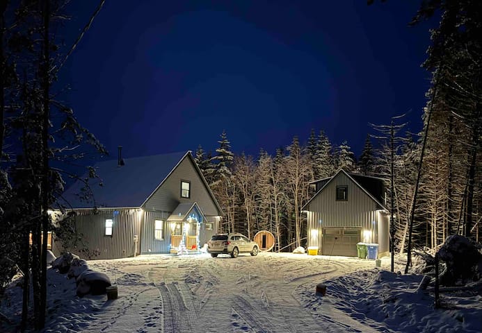 Crabbe Mountain retreat