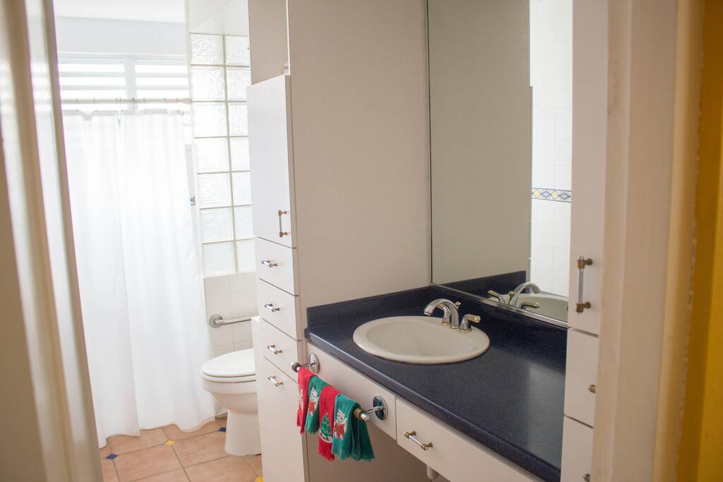 1 of the 3 full bathrooms