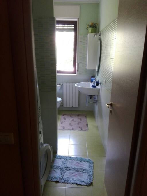 2° bagno con doccia