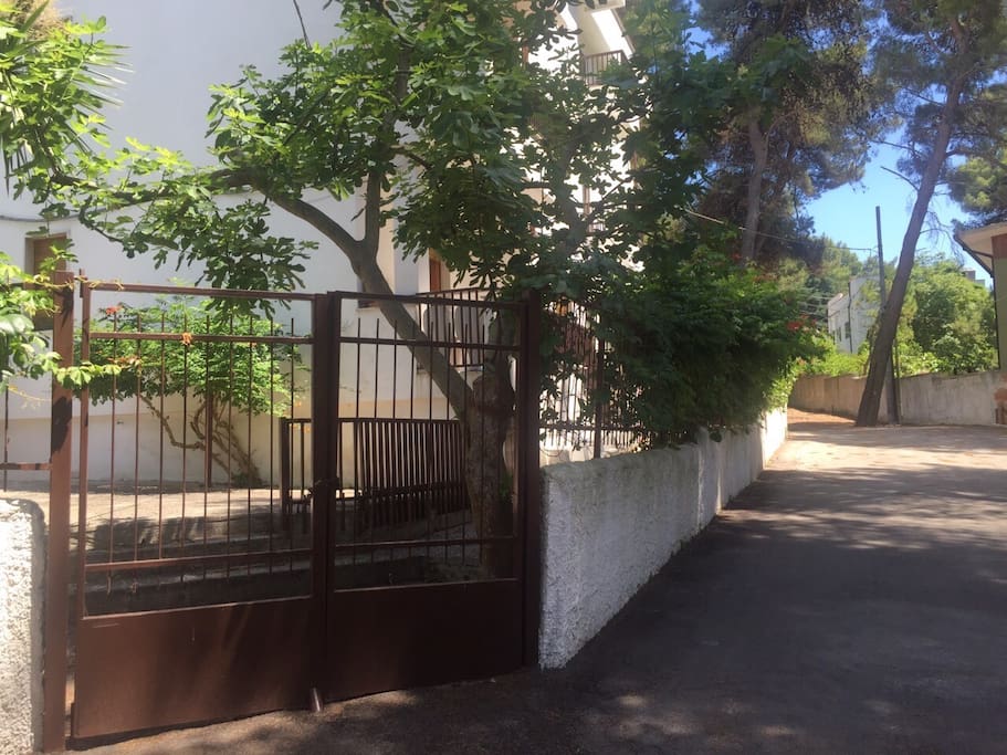 Ingresso indipendente giardino