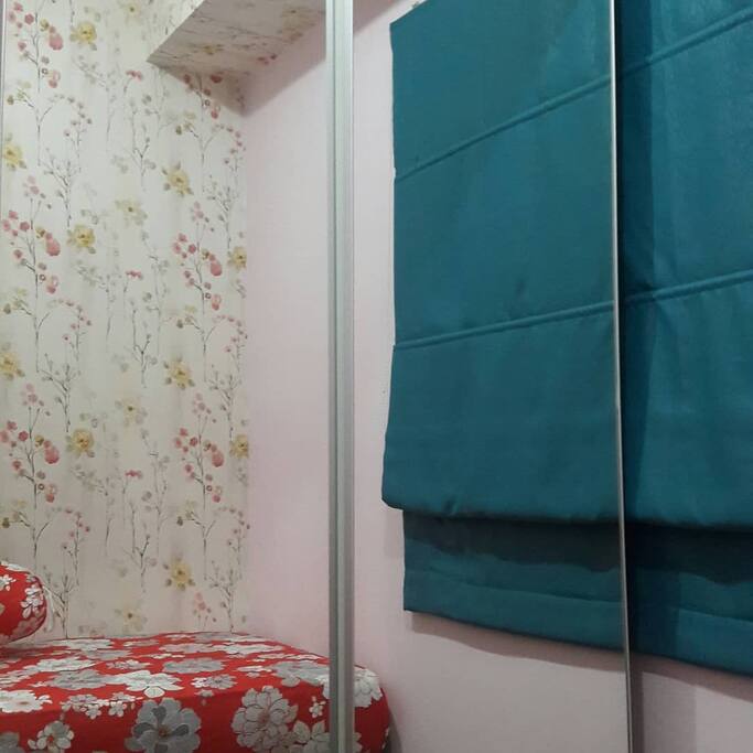 Tempat tidur single dng lemari full cermin