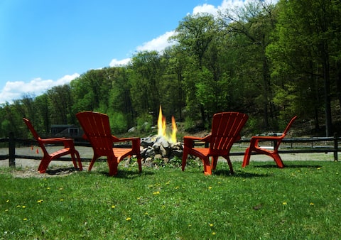 Secluded mountain top horse property near W. Point