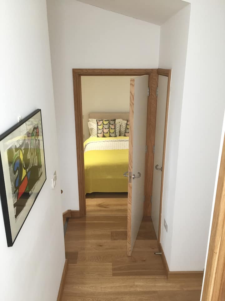 Втора спална соба од ходникот.