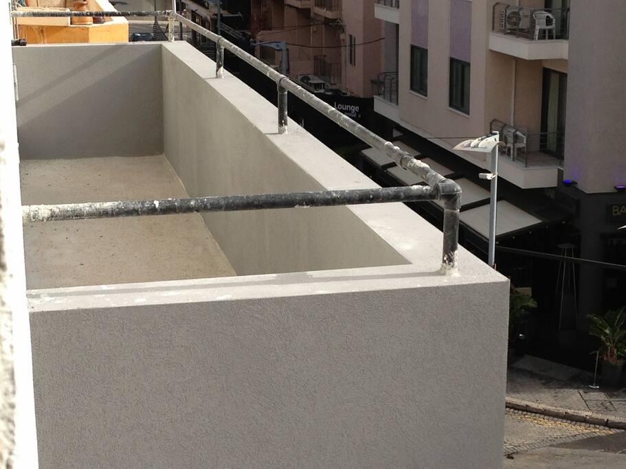balcony