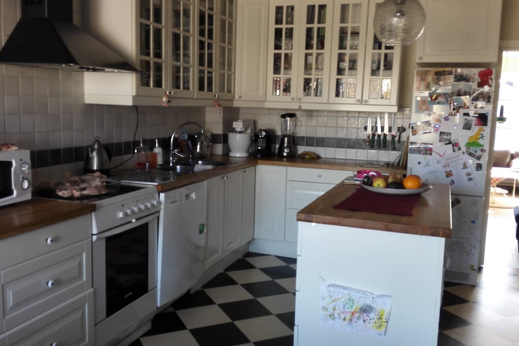 Fully equipped kitchen