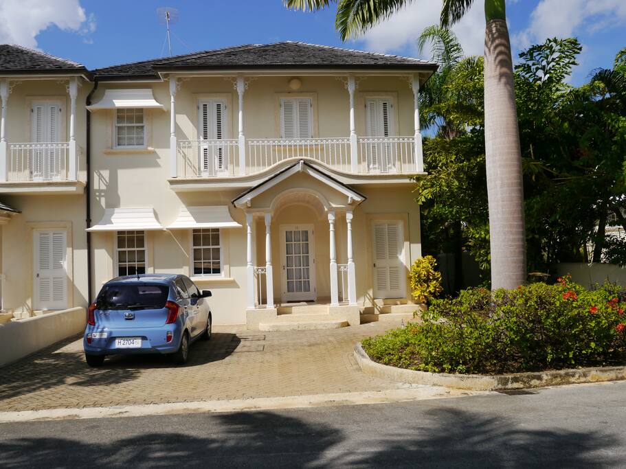 Front view with private parking
