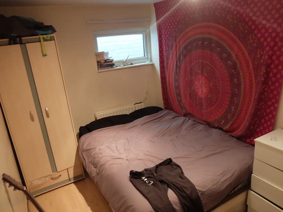 Private bedroom