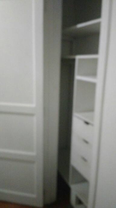 Closet amplio