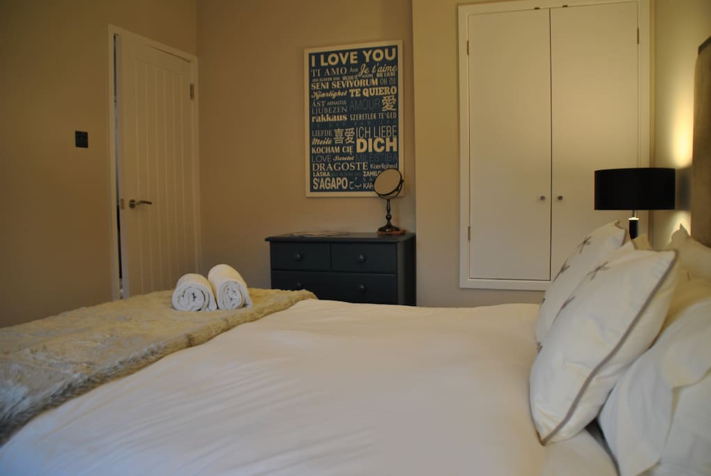 king size bed