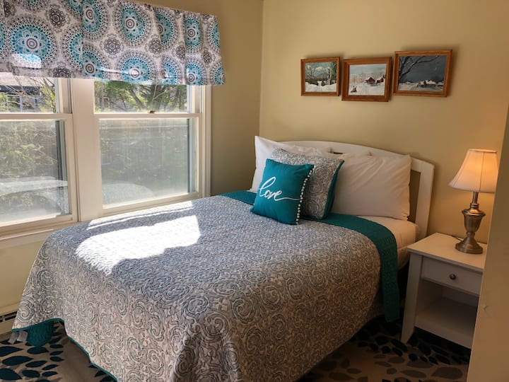 4. spavaća soba s bračnim krevetom