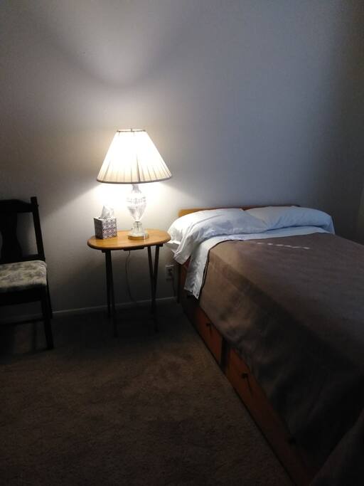 Comfy bed, and the room has plenty of outlets for your electronic devices. Blinds and curtains on the windows for sleeping in!