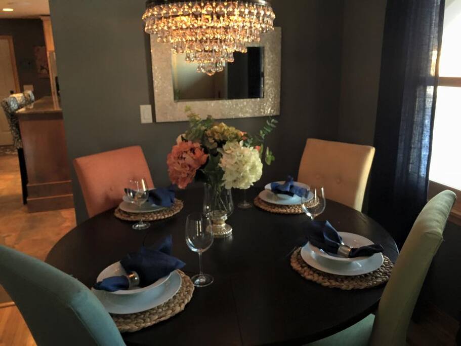 Dining room.
