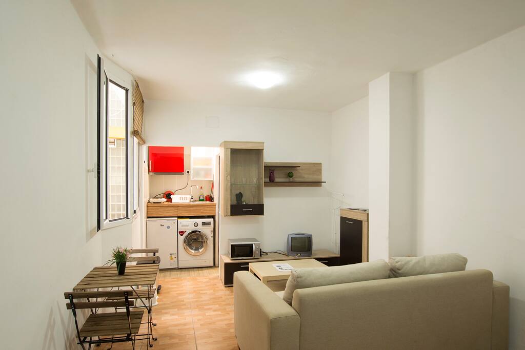 Zona de Sala de estar y zona de cocina