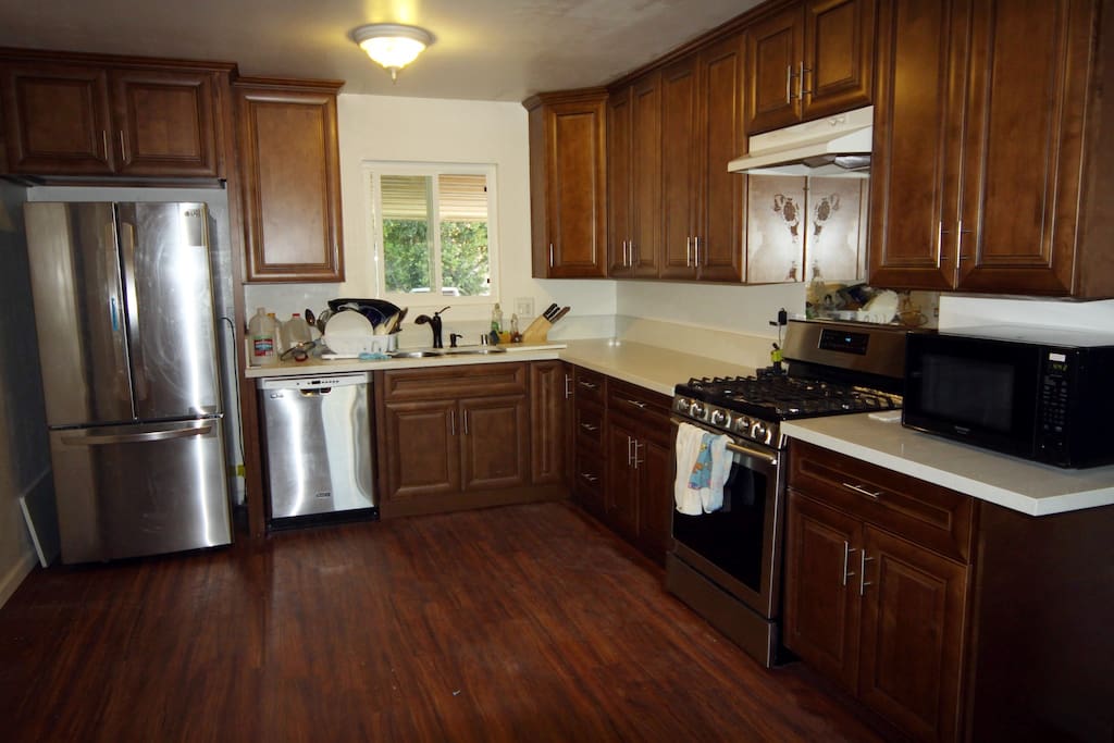 Fully equipped kitchen with lots of space