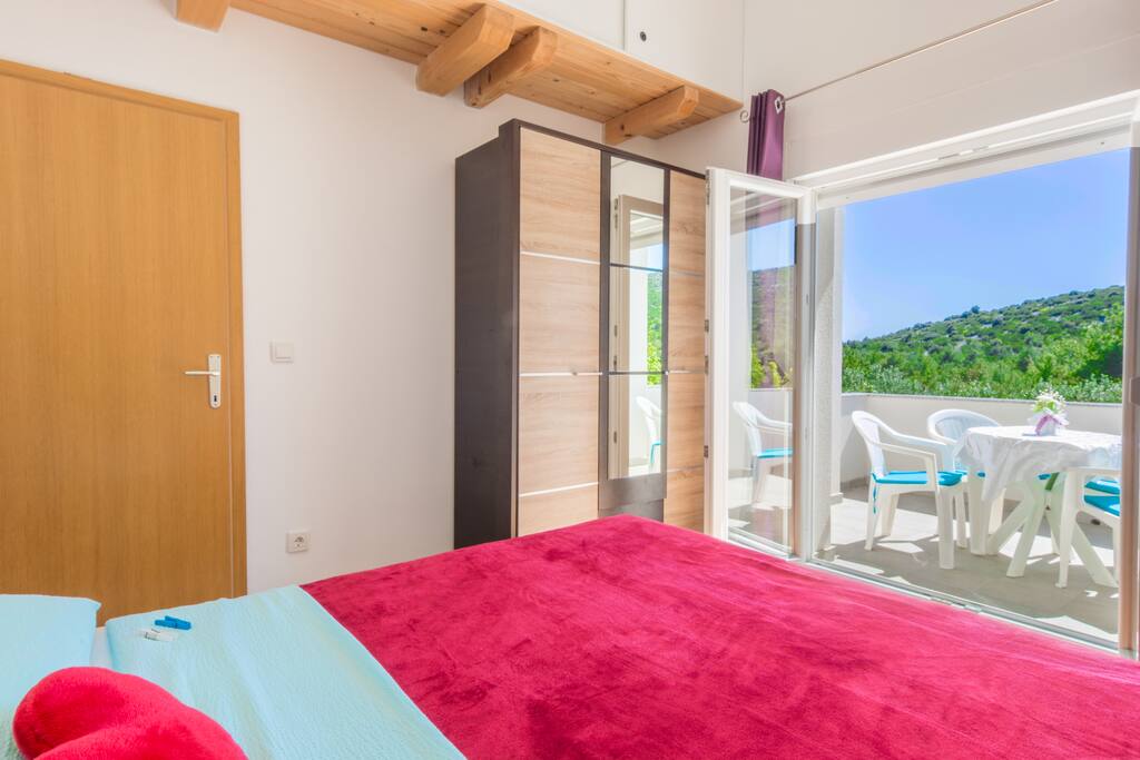 Bedroom & Terrace