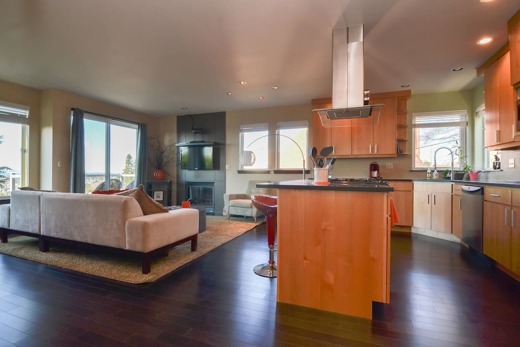 Kitchen/Living Room